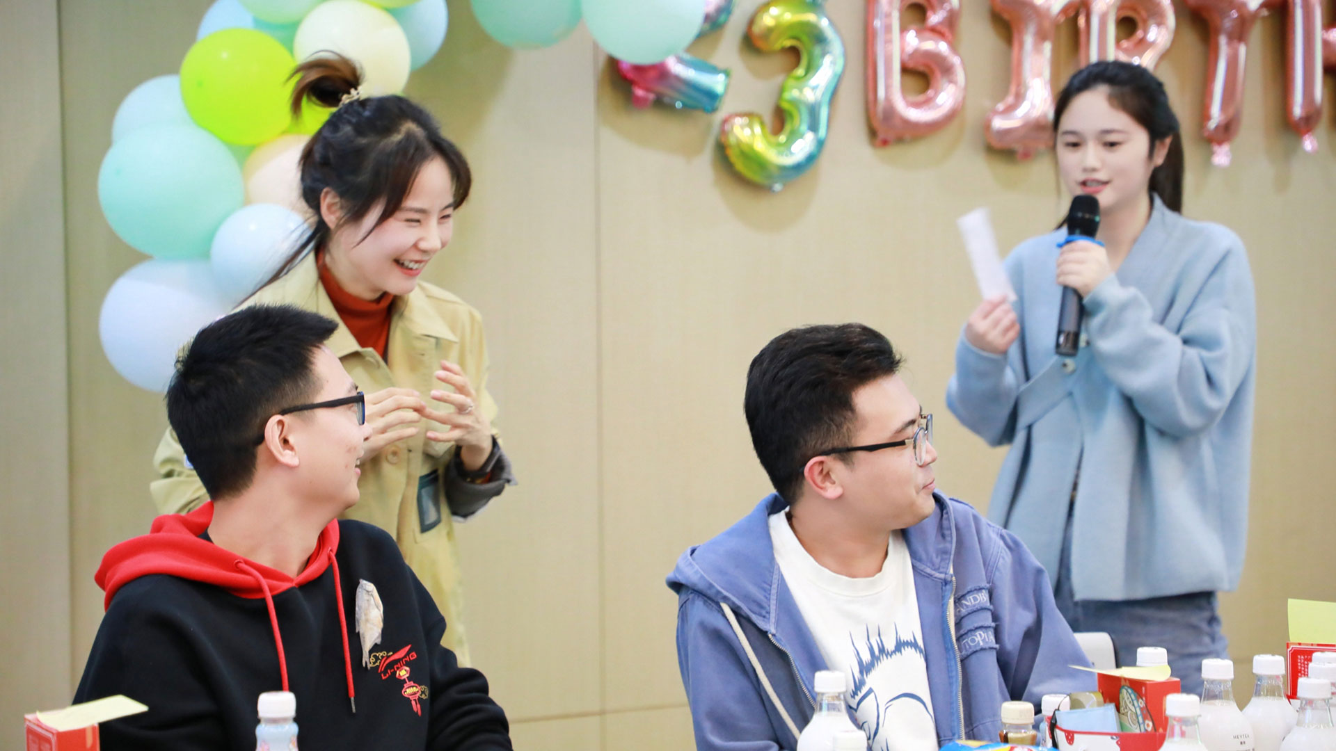 2022年2-3月生日会留影11.jpg